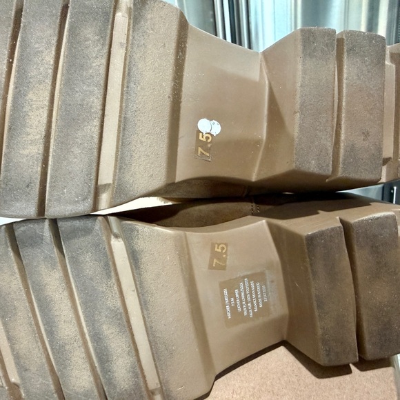 Steve Madden Suede Hatcher Bootie - Picture 8 of 13